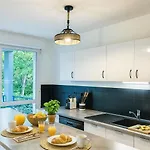 T2 Paisible Avec Balcon Verdoyant Apartment