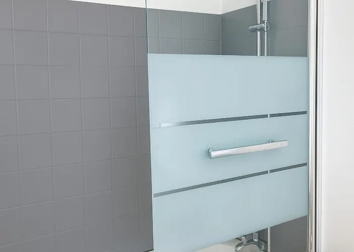 T2 Paisible Avec Balcon Verdoyant Appartamento